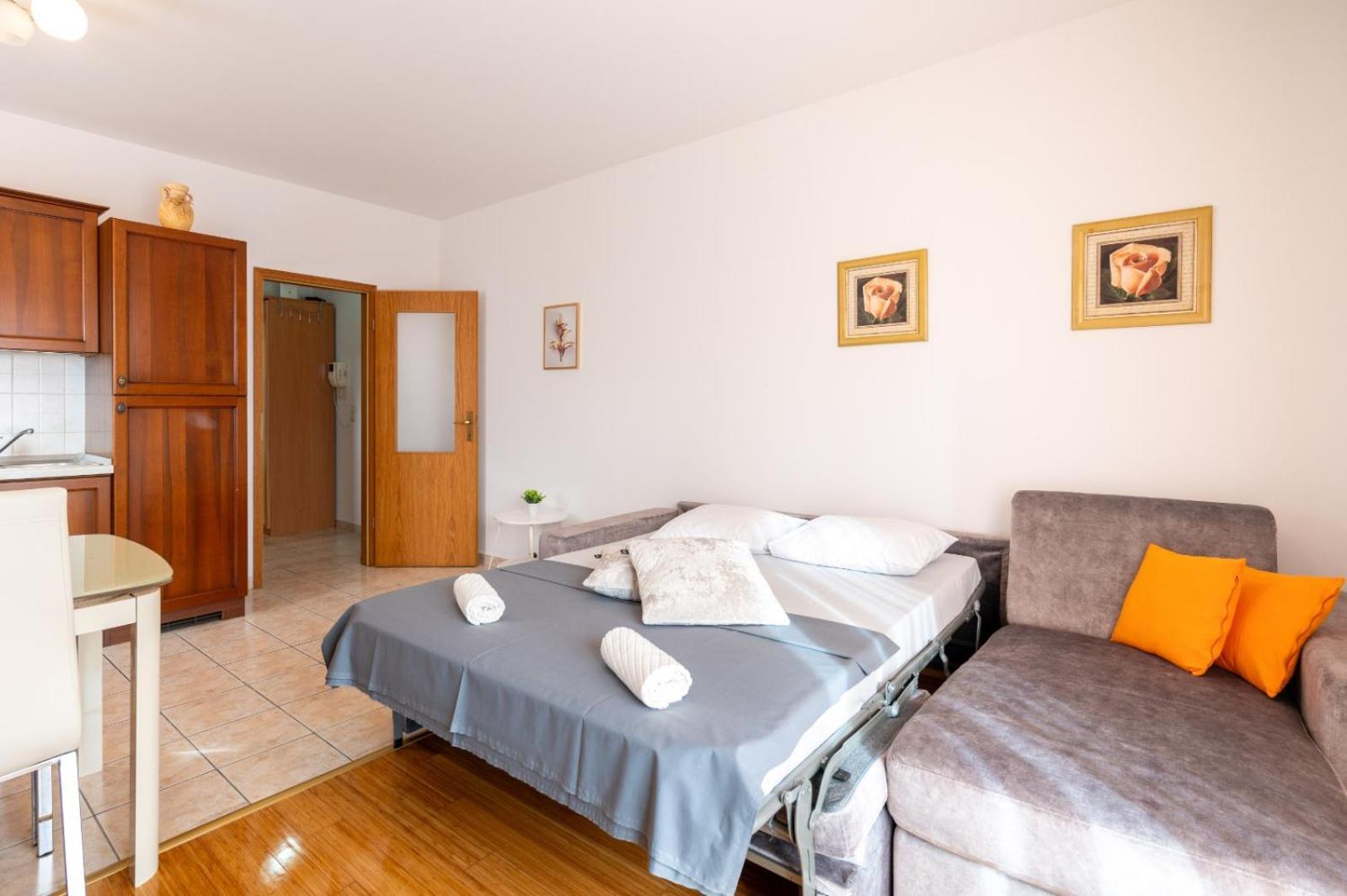 Apartment Anita Trogir Exterior foto